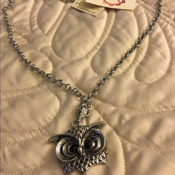 NWT Owl pendant antique silver tone - Picture 3 of 7